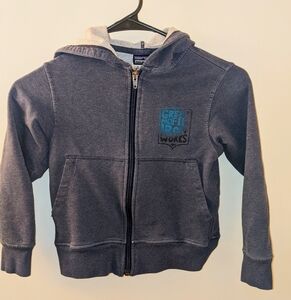 Kids Size Small Patagonia Gray Graphic Hoodie